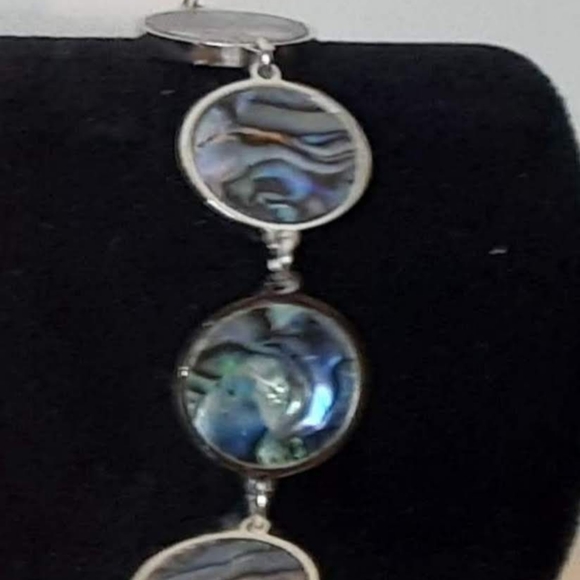ABALONE SHELL BRACELET - Picture 3 of 5